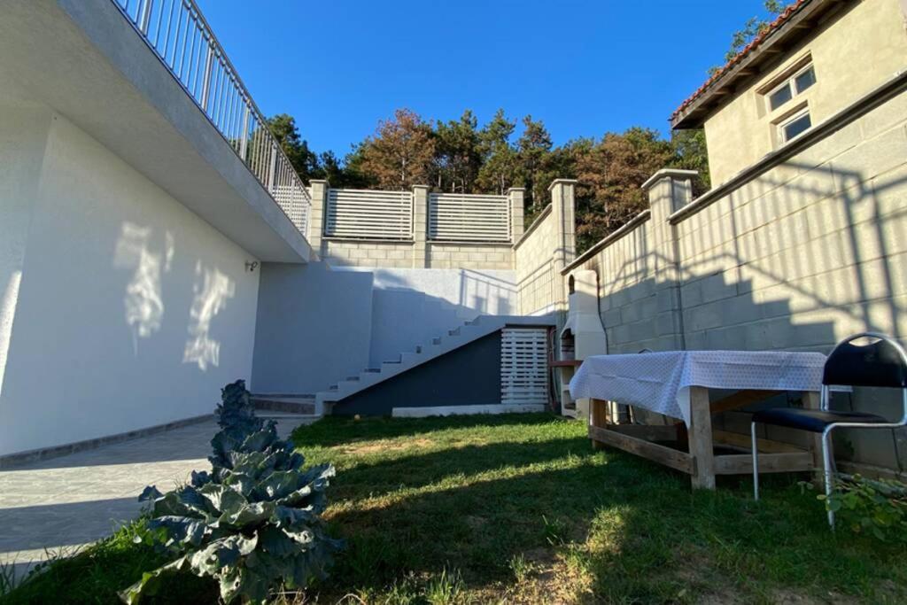Lola Seaview Guest House. Уютный Домик В Варне Varna Exterior foto