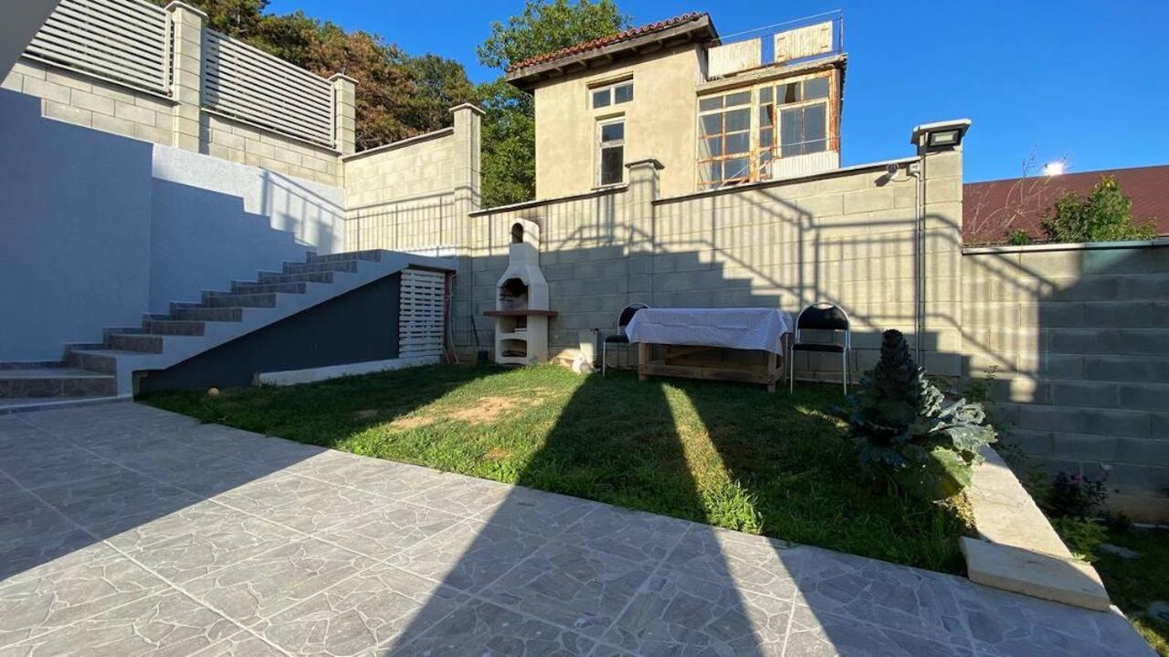 Lola Seaview Guest House. Уютный Домик В Варне Varna Exterior foto
