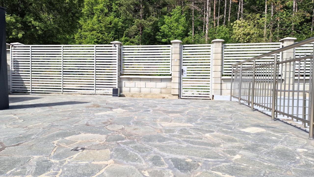 Lola Seaview Guest House. Уютный Домик В Варне Varna Exterior foto