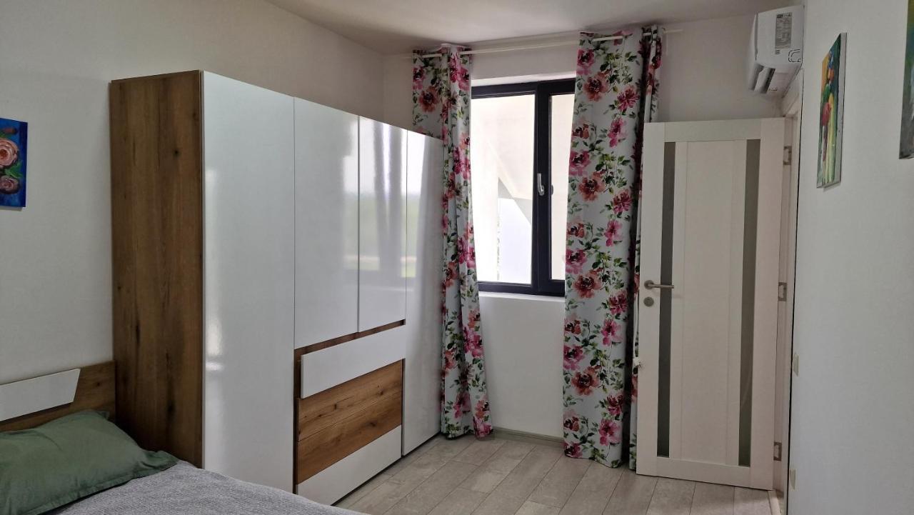 Lola Seaview Guest House. Уютный Домик В Варне Varna Exterior foto